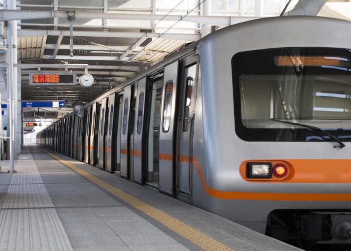 athens metro loveforshutter shutterstock copy