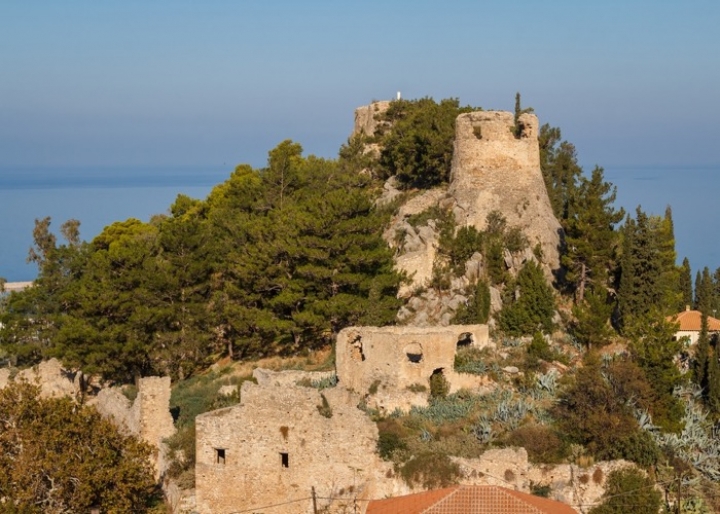Medieval castle in Kyparissia - credits: Lev Levin/Shutterstock.com