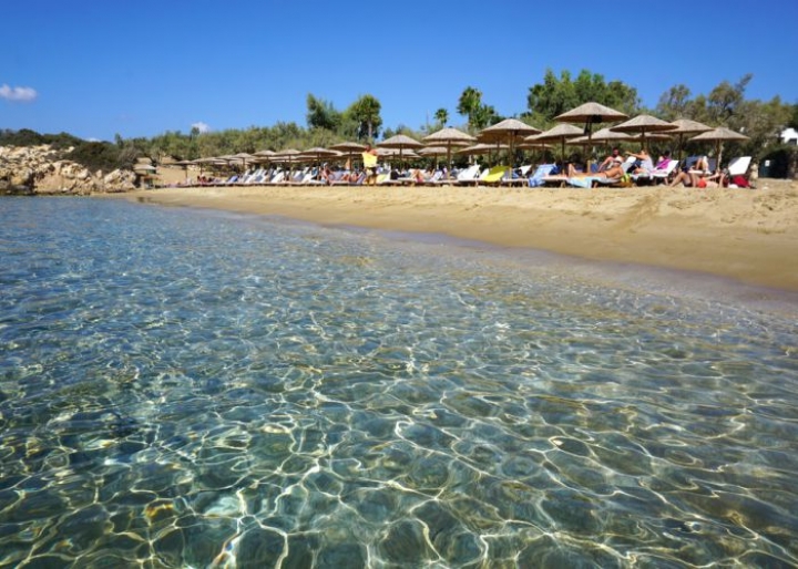 Faragas Beach, Paros - credits: Jekatarinka/Shutterstock.com