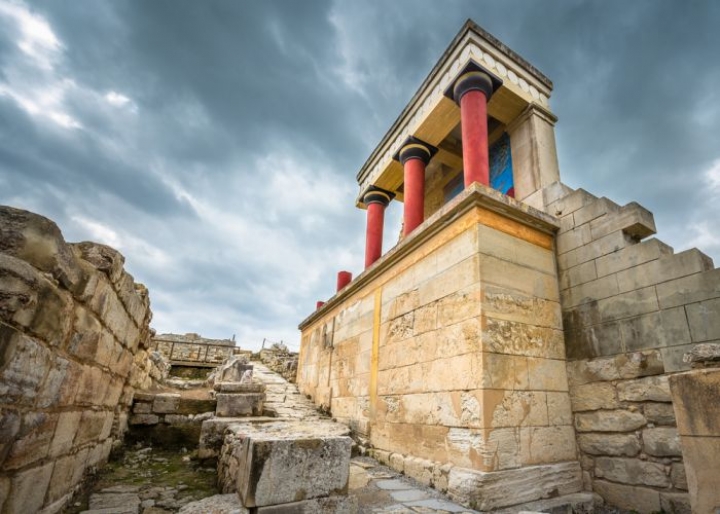 Knossos Palace - credits: Georgios Tsichlis/Shutterstock.com